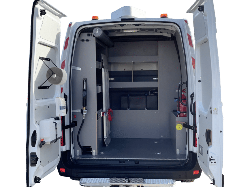 Aménagement utilitaire fourgon travaux publics cuve