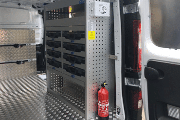 Trousse de secours et extincteur